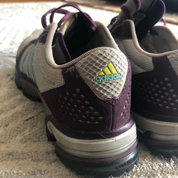 Adidas’ shoes - Picture 4 of 8